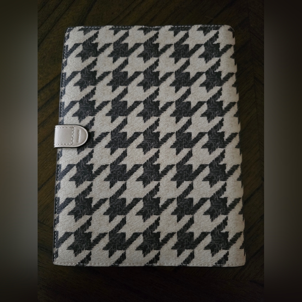 COACH Houndstooth Print Notebook & Pencil Case SET Silver/Cream/Black NWOT - Picture 4 of 14
